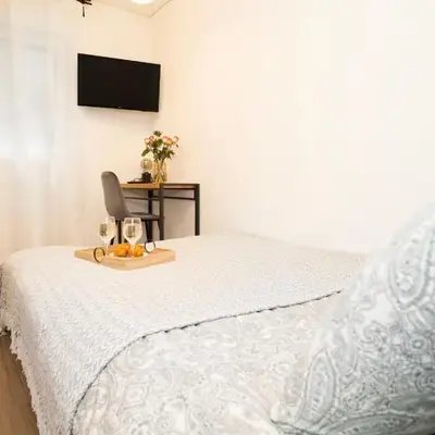 Downhill Apartment on the Groundfloor