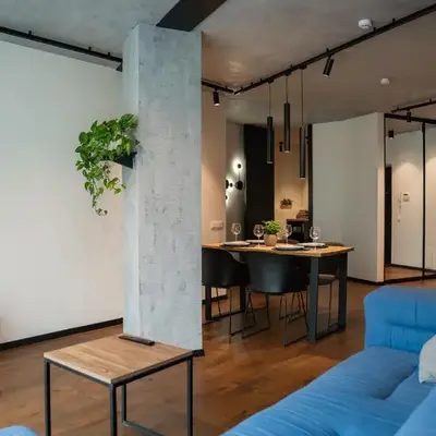Carlo Apartments