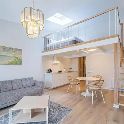 Modern Loft Apartment with free parking No 1