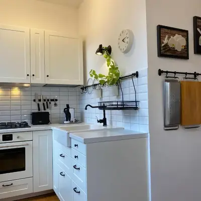Spacious Old Town Apt
