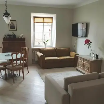 Meshka's Apartment