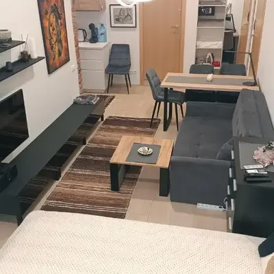 L studio