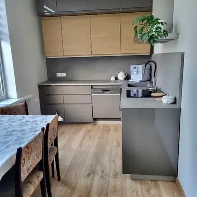 Central Family Apt 70 m2 with free Parking & Private Entrance