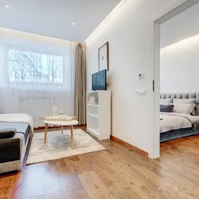 Modern Apartment near Old Town & River in City Center