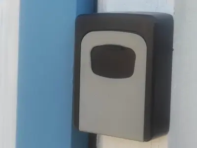 a black and white object on the side of a wall at Jolantos svečių namai in Rokiškis