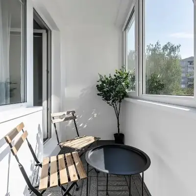 GoldenHugo rooms