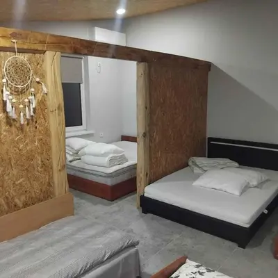two bunk beds in a room withthritisthritisthritisthritisthritisthritisthritisthritisthritis at Sodyba Po klevais in Meištai
