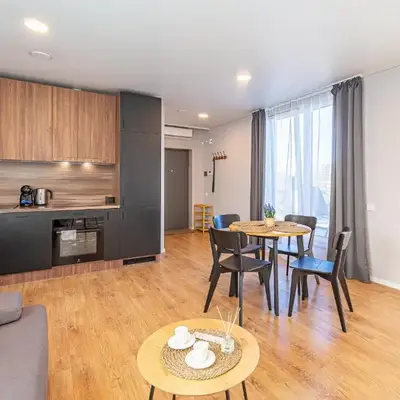 Oak Park Apartment