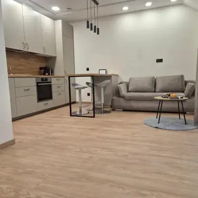 New Kreves apartment & Free parking & Self check-in