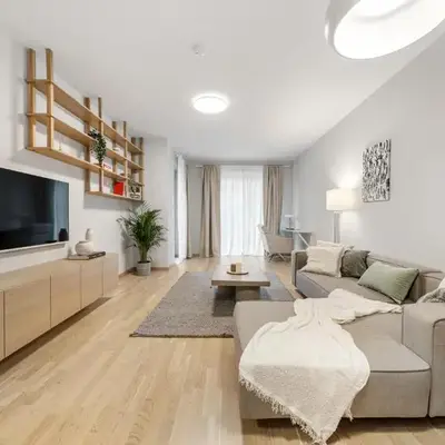 Cozy 55m2 Zverynas Retreat with Lodge