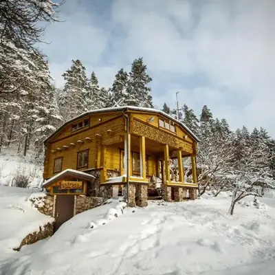 Pasakų namelis dviems su vaizdu į ežerą