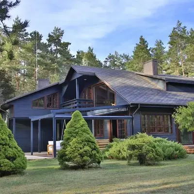 Secluded private villa in the middle of the woods