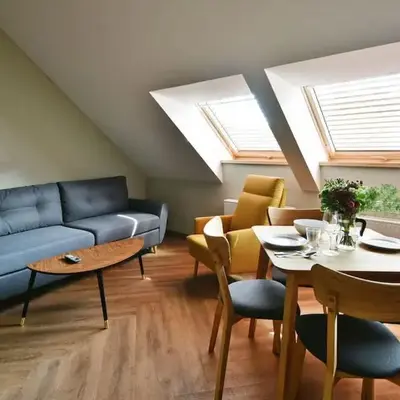 Domillion New Modern Old town apt 14 ppl U2C2