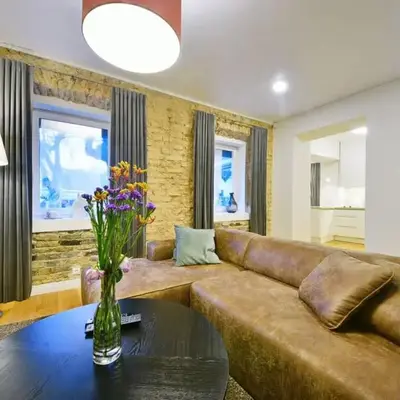 Domillion old town duplex 14ppl free parking L4D