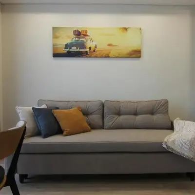 Warmzy Home - Modern Flat with Free Parking