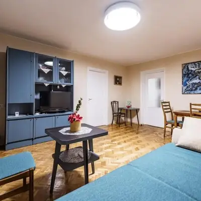 Cozy Apartment in Kaunas with Free Parking.
