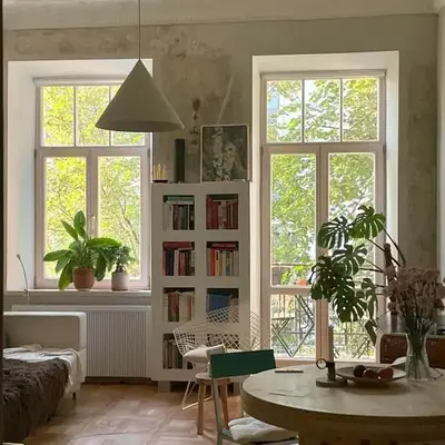 Authentic Old Town Apartment