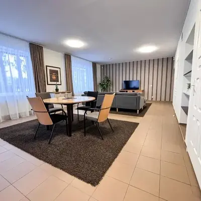 XXL apartamentai su nemokamu parkingu