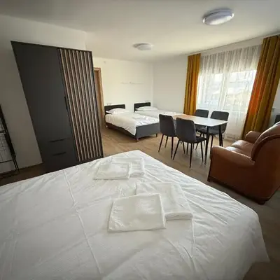 SALGIRDO svečių namai