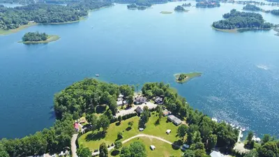 an aerial view of an island in a lake at Slėnis Trakuose in Trakai