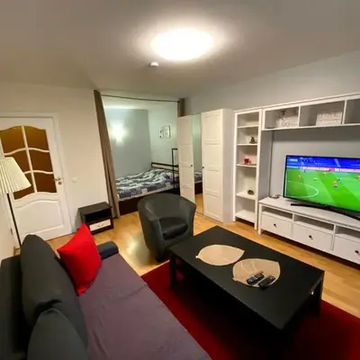 Your Home - Central studio apartment