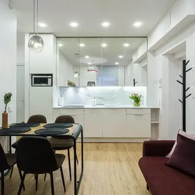 Modern Rustic in Center-PRIME RENTALS