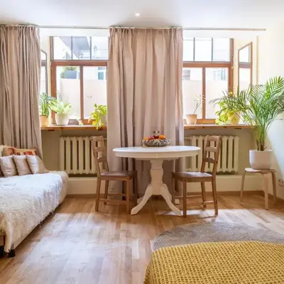 Cozy Suite with Inner Yard