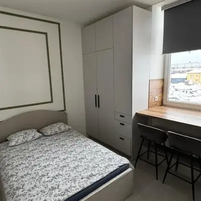 16 Airport Apartment