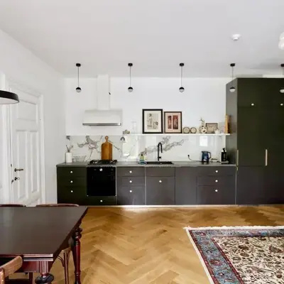NEW! WARM and COSY apartment with private ENTRANCE and PARKING in a city center